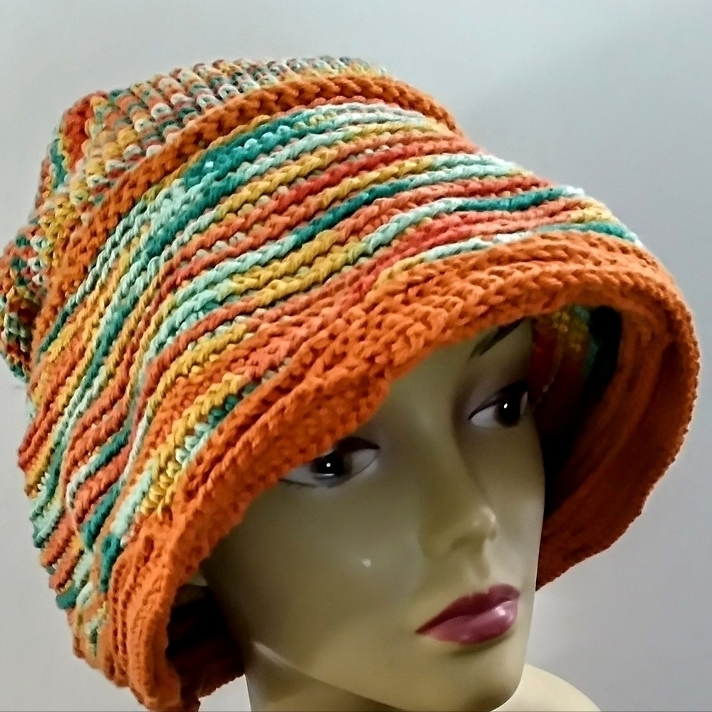 NWT Versatile Embossed Crochet Fedora With An Adjustable Drawstring. - Picture 9 of 12